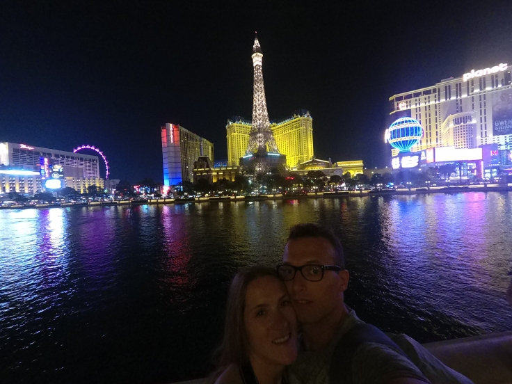 Le fontane del Bellagio e il Paris, Las Vegas